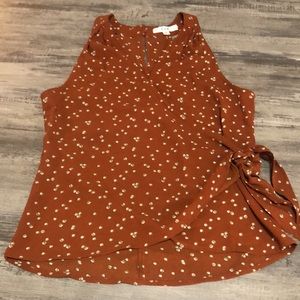 E & M Sleeve Less Blouse